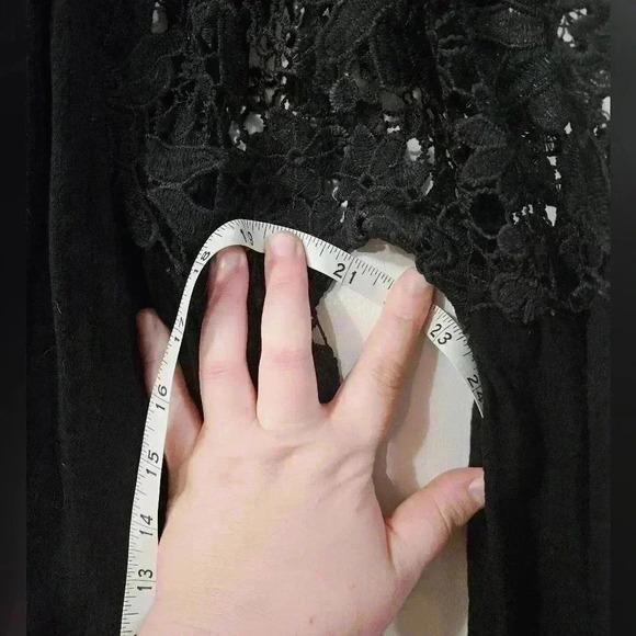 Womens plus size black blouse! - Picture 5 of 7